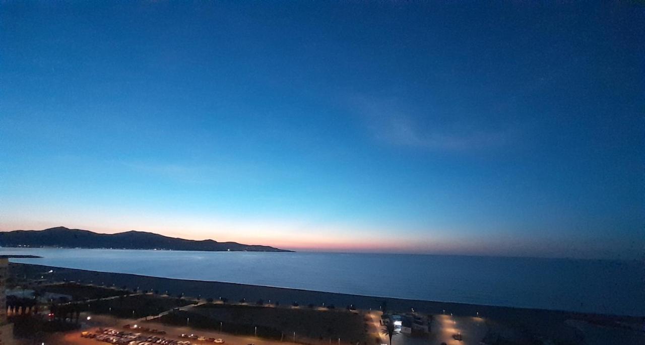 Apartamento Con Magnificas Vistas Al Mar - Wifi Gratis إمبوريابرافا المظهر الخارجي الصورة